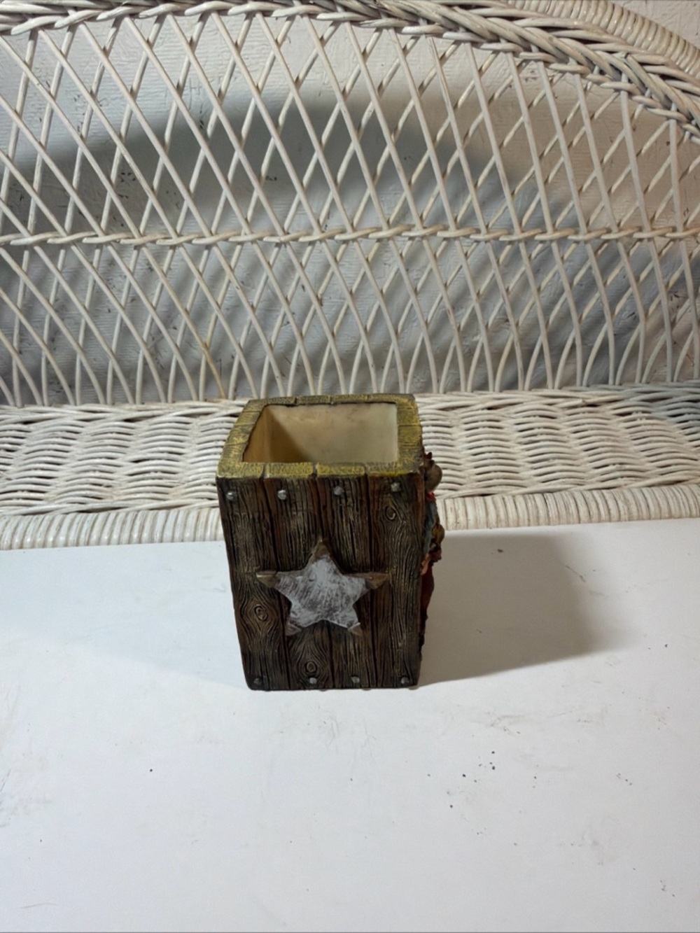 Rustic Western Pencil Holder Faux Wood Star Decor Cowboy Desk Organizer Planter
